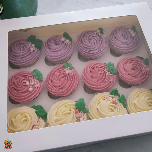 Boite de cupcakes floraux "Roses anglaises"