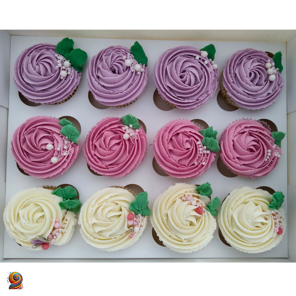 Boite de cupcakes floraux "Roses anglaises"